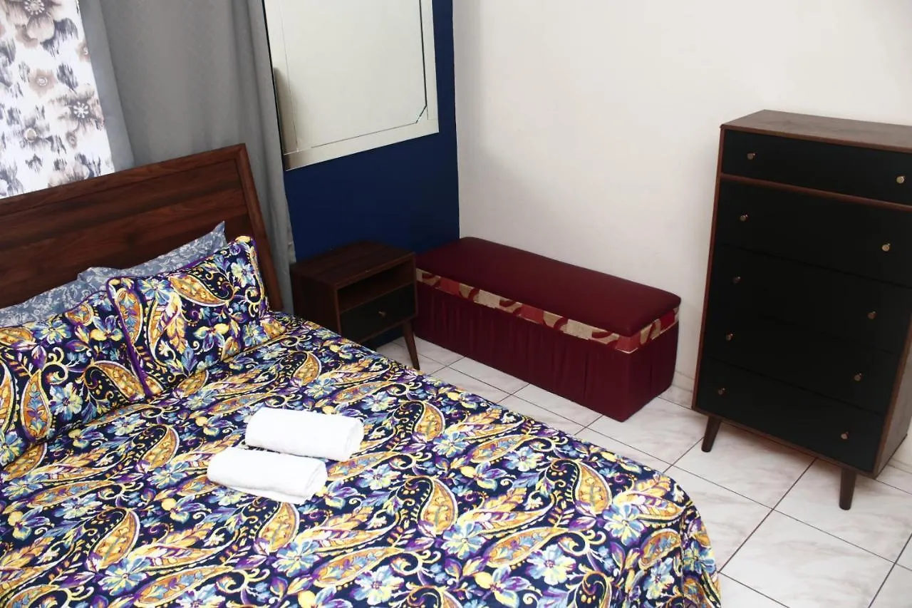 Crystoural Apartment Liguanea Sovereign Apt - 2 Bedrooms, 3 Beds, Host 4 Guest- Kingston! Jamaica