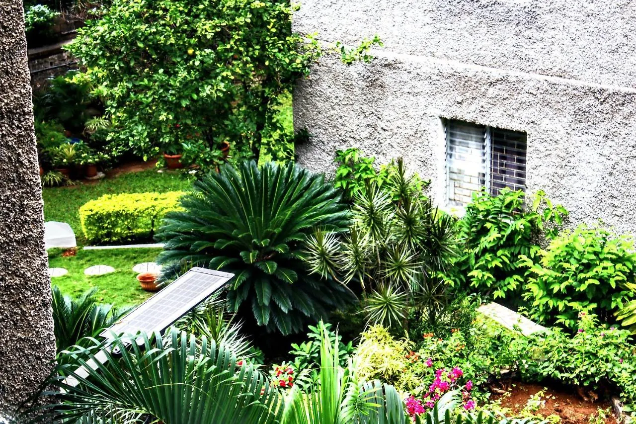 Crystoural Apartment Liguanea Sovereign Apt - 2 Bedrooms, 3 Beds, Host 4 Guest- Kingston!
