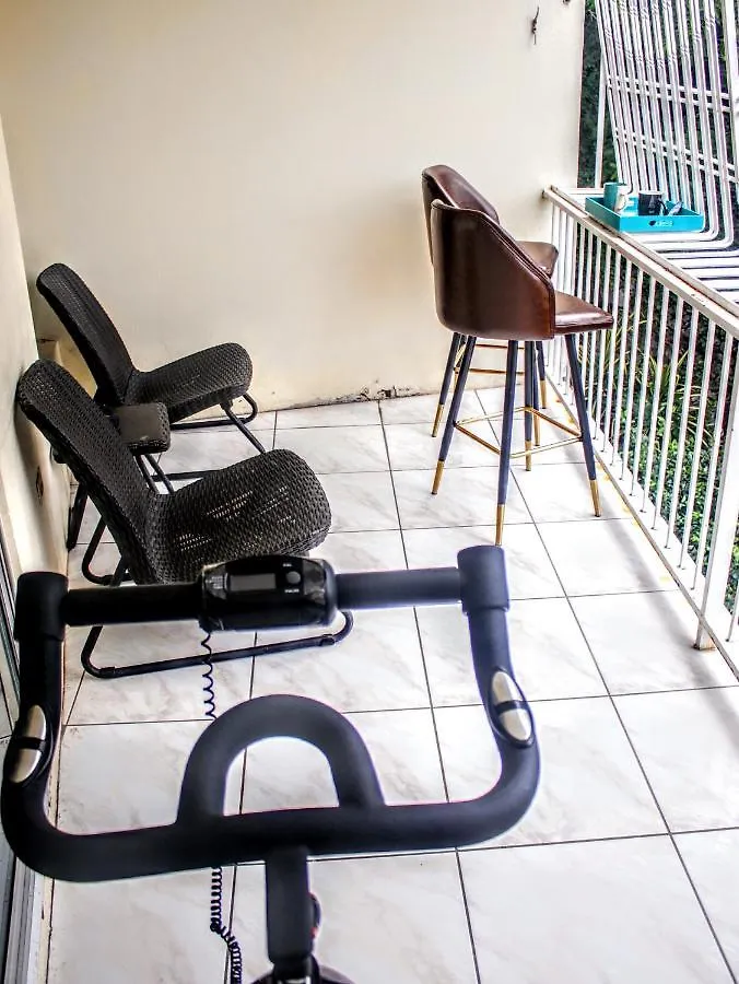 Crystoural Apartment Liguanea Sovereign Apt - 2 Bedrooms, 3 Beds, Host 4 Guest- Kingston! Jamaica