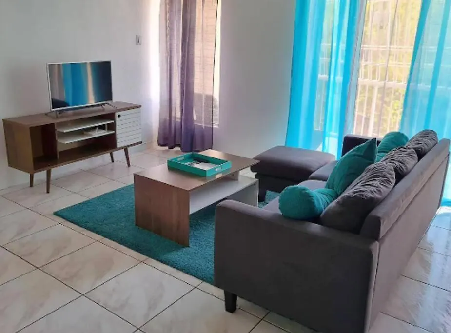 Crystoural Apartment Liguanea Sovereign Apt - 2 Bedrooms, 3 Beds, Host 4 Guest- Kingston!