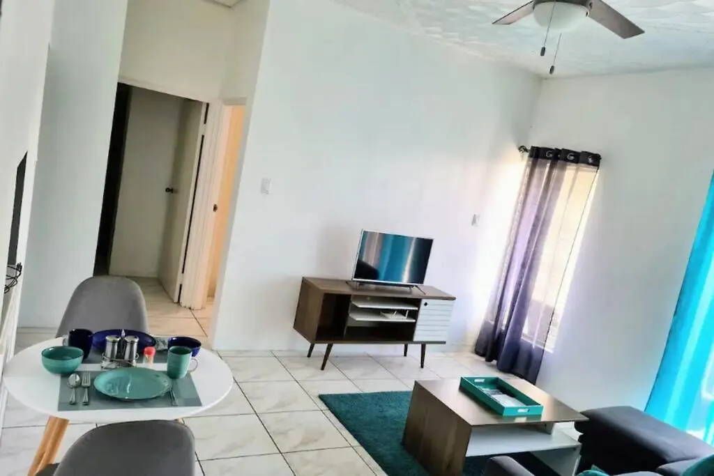 Crystoural Apartment Liguanea Sovereign Apt - 2 Bedrooms, 3 Beds, Host 4 Guest- Kingston! Jamaica