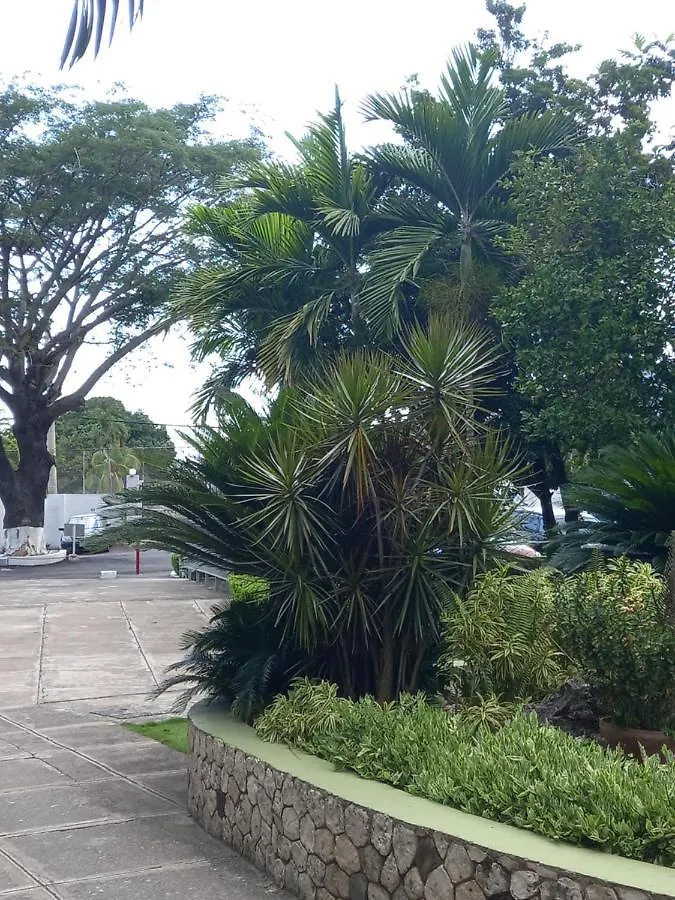 Crystoural Apartment Liguanea Sovereign Apt - 2 Bedrooms, 3 Beds, Host 4 Guest- Kingston! Jamaica